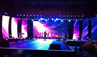 Video synchronous control of floor tile screen: cr